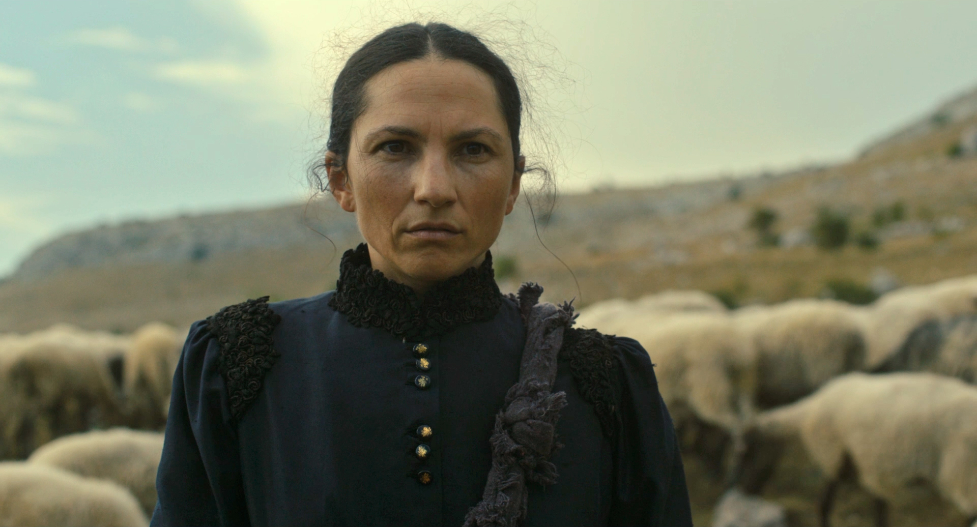 신은 돕지 않는다