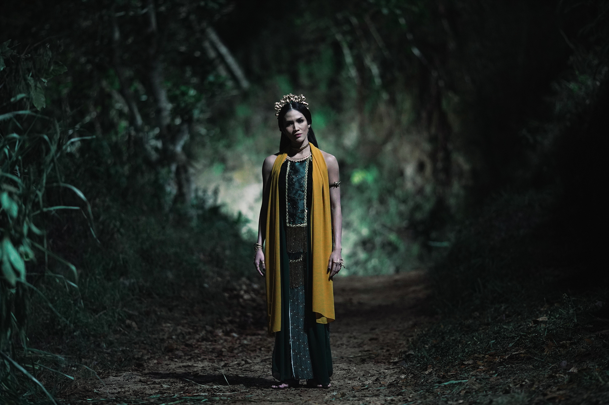 댄싱 빌리지 : 저주의 시작