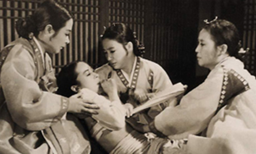 Women of Yi-Dynasty